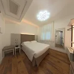 Aurora Hotel