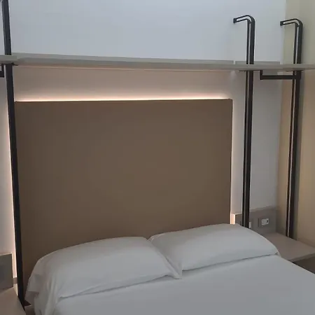 Hotel Aurora 3*