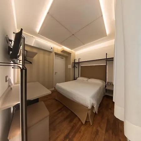 Aurora 3*