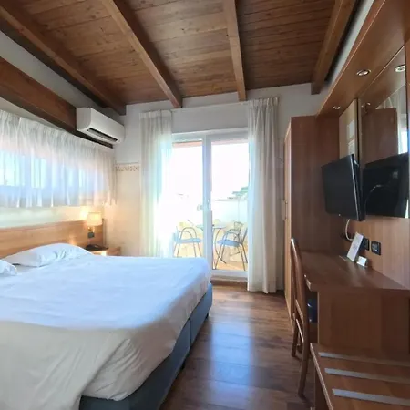 Hotel Aurora