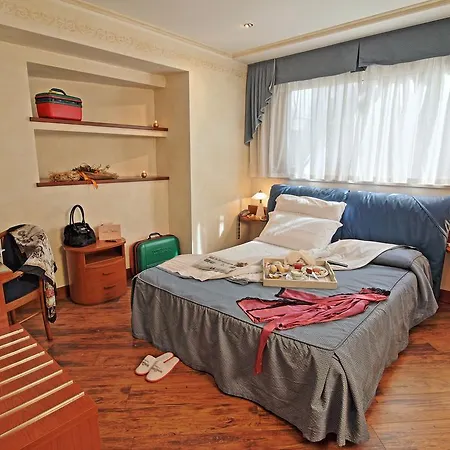 Aurora Wellness & Otel 3*