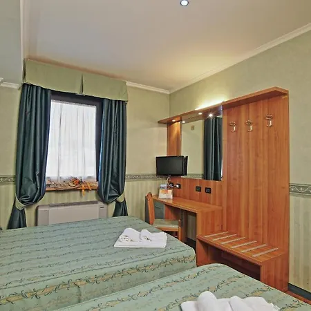 Aurora Wellness & 3*