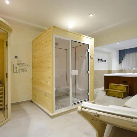Hotel Aurora Wellness & 3*