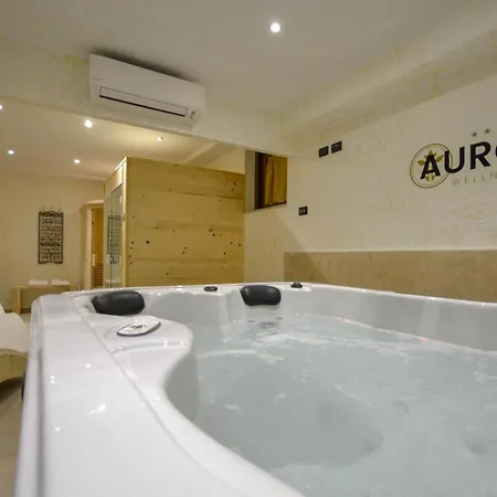 Aurora Wellness & Otel